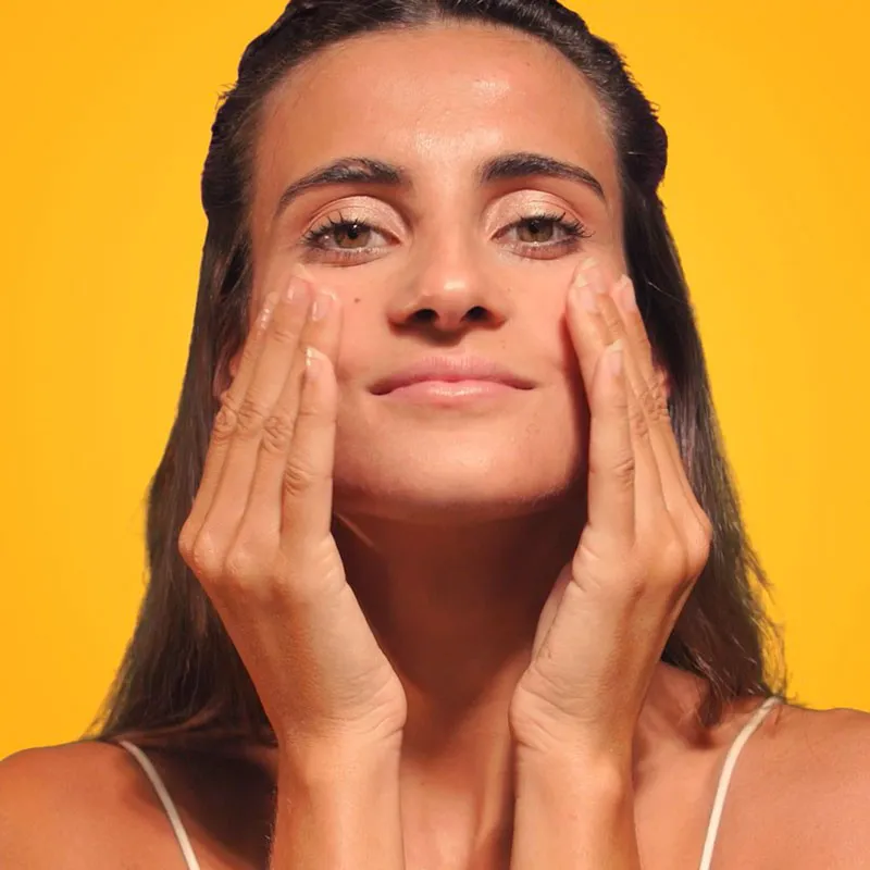 Illuminated Serum facial con Vitamina C Pura y 19 activos Naturales y Ecológicos - 4