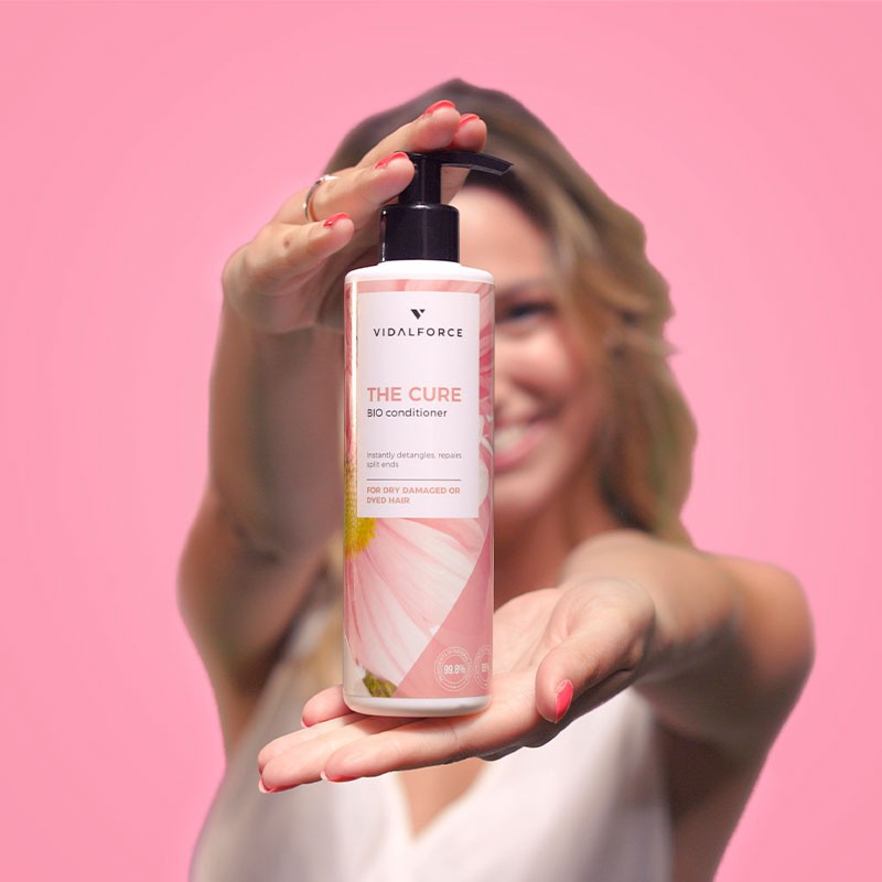 THE CURE. Repairing-restructuring conditioner - 3