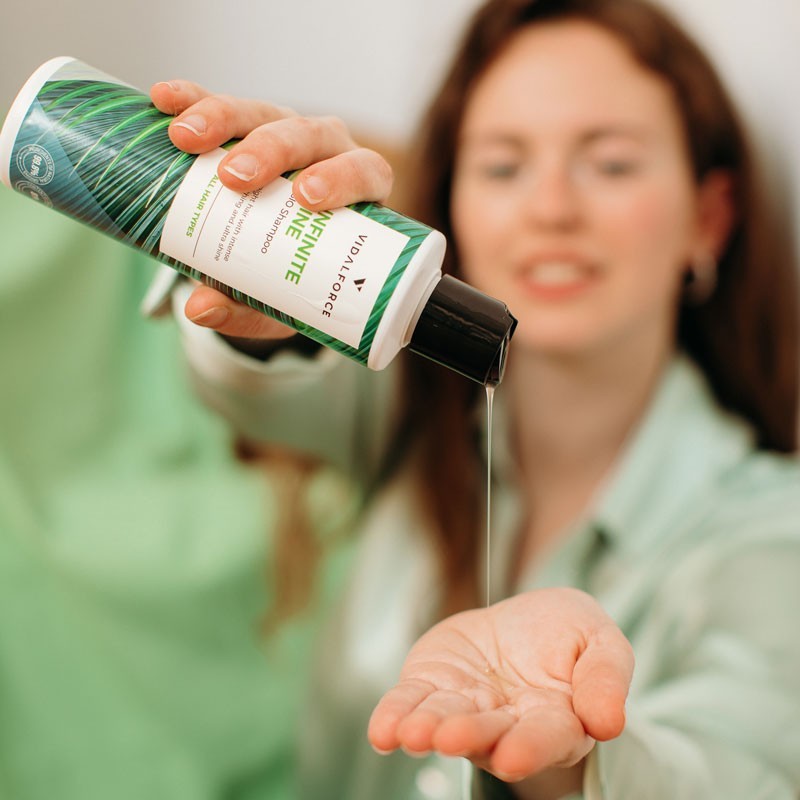 INFINITE LINE Champú Liso Perfecto - 2